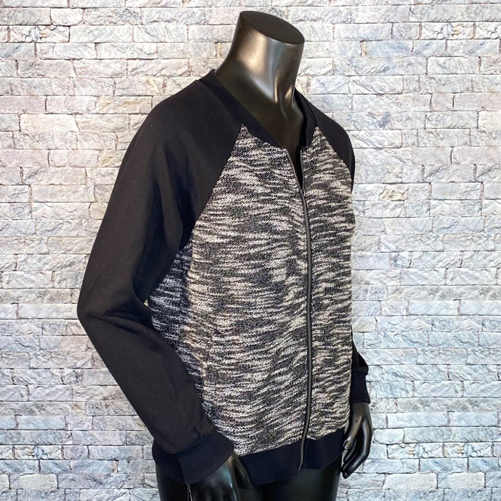 Forever 21 Knit Sweater Jacket Size Medium Full Zip Crew Neck Pockets - Picture 3 of 6